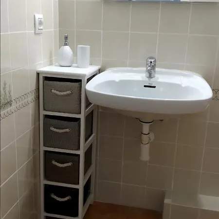 Apartamento Renovado, Luminoso, A 300m De La Playa